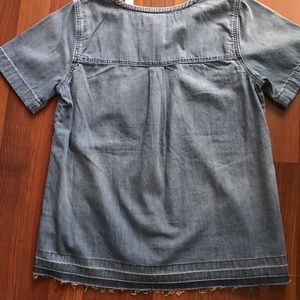 Madewell Tops - NWT Madewell Denim Top XS Madewell Tops - NWT Madewell Denim Top XS
